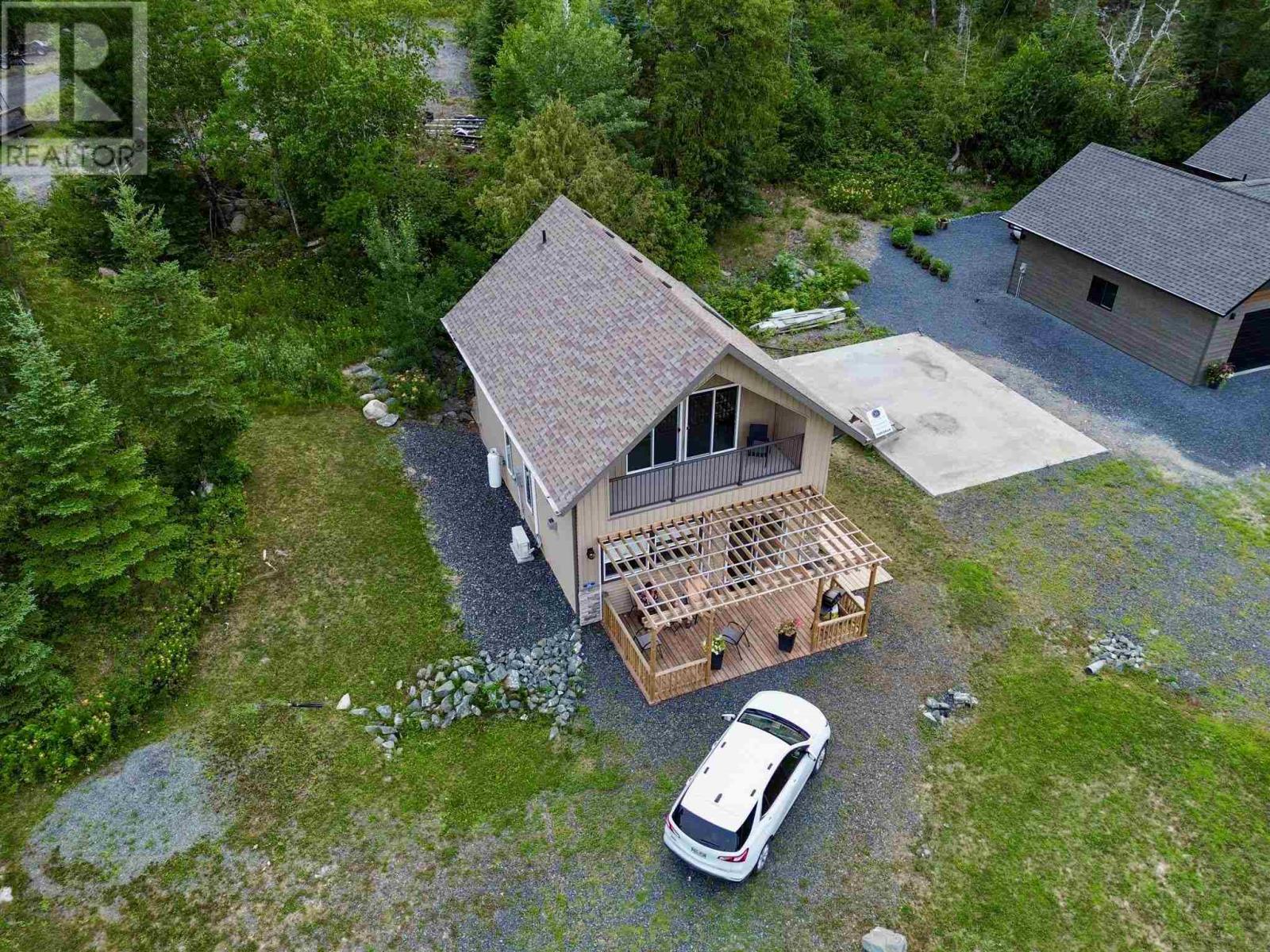 16 Au Lac Retreats Crescent, Lake Of The Woods Property Photo 3