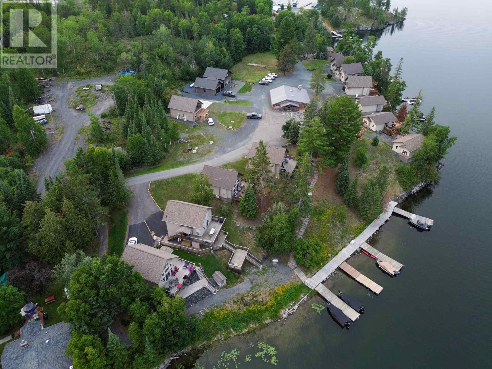 16 Au Lac Retreats Crescent, Lake Of The Woods Property Photo 5