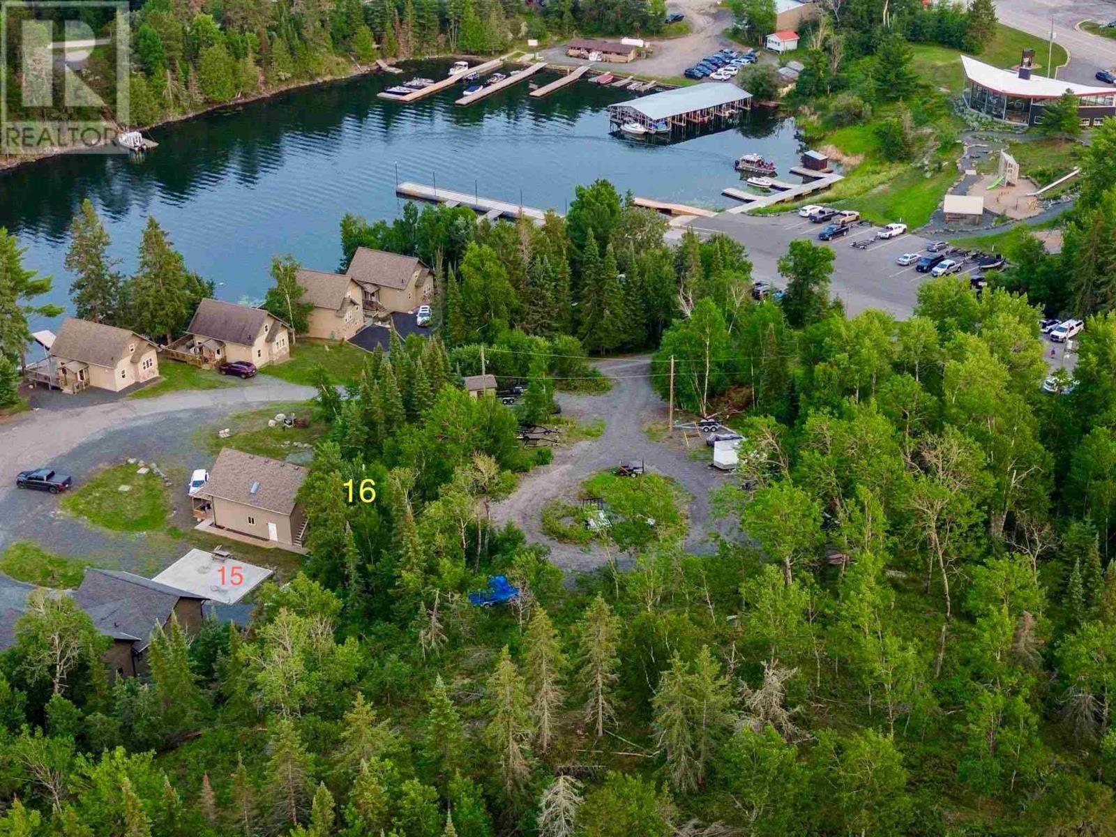 16 Au Lac Retreats Crescent, Lake Of The Woods Property Photo 8