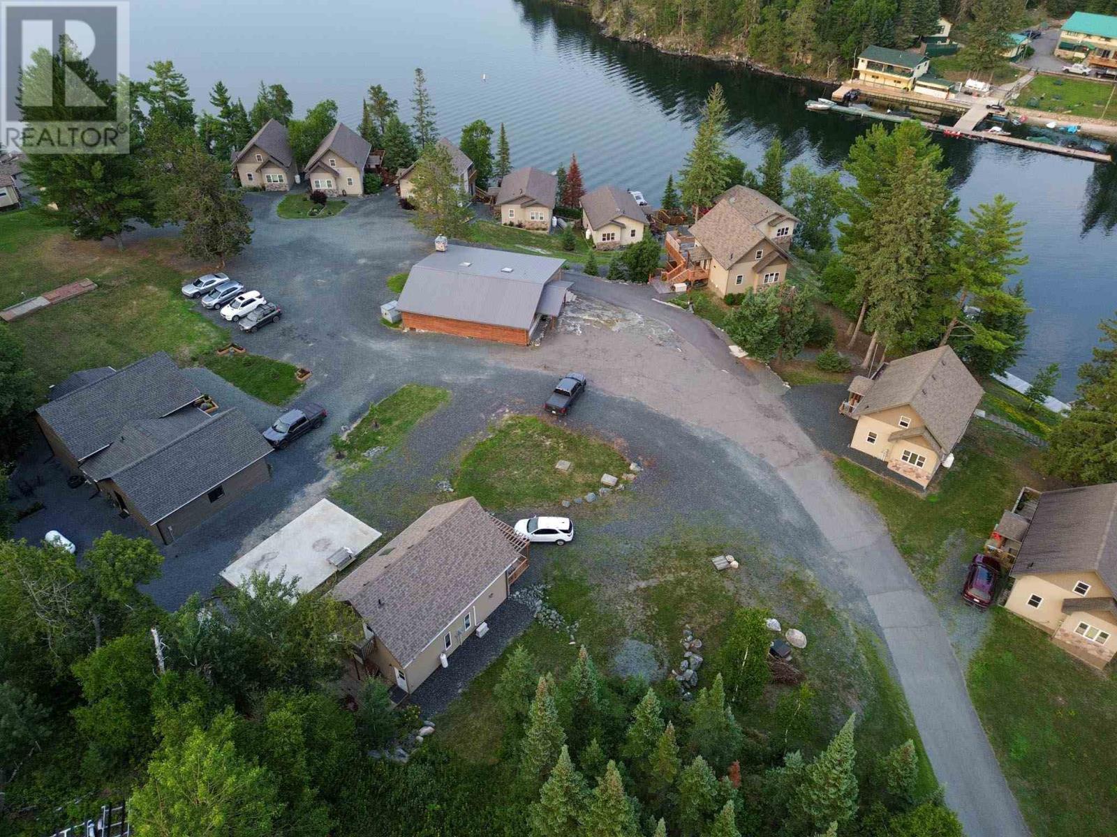 16 Au Lac Retreats Crescent, Lake Of The Woods Property Photo 11