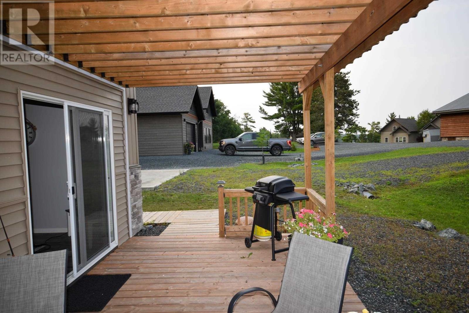 16 Au Lac Retreats Crescent, Lake Of The Woods Property Photo 18