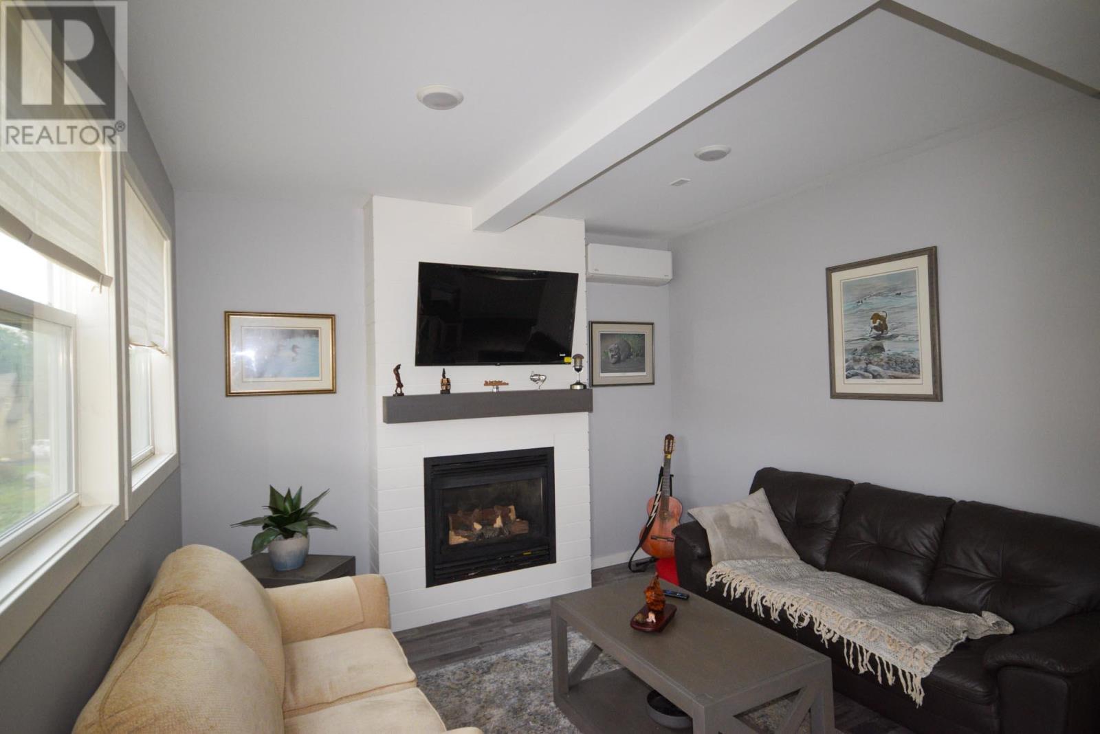 16 Au Lac Retreats Crescent, Lake Of The Woods Property Photo 19