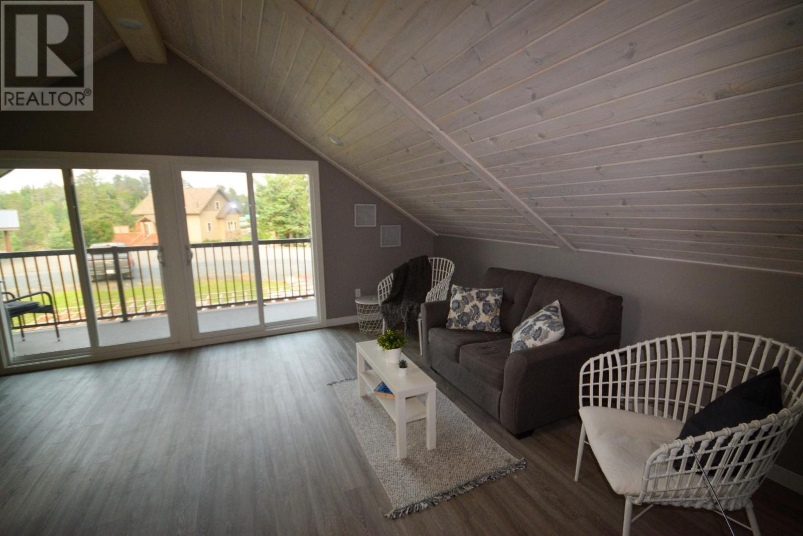 16 Au Lac Retreats Crescent, Lake Of The Woods Property Photo 26