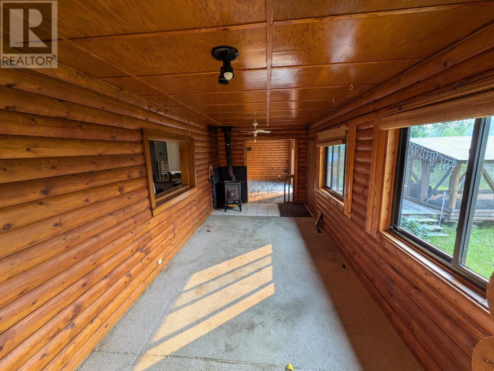 6 The River Rd Property Photo 11