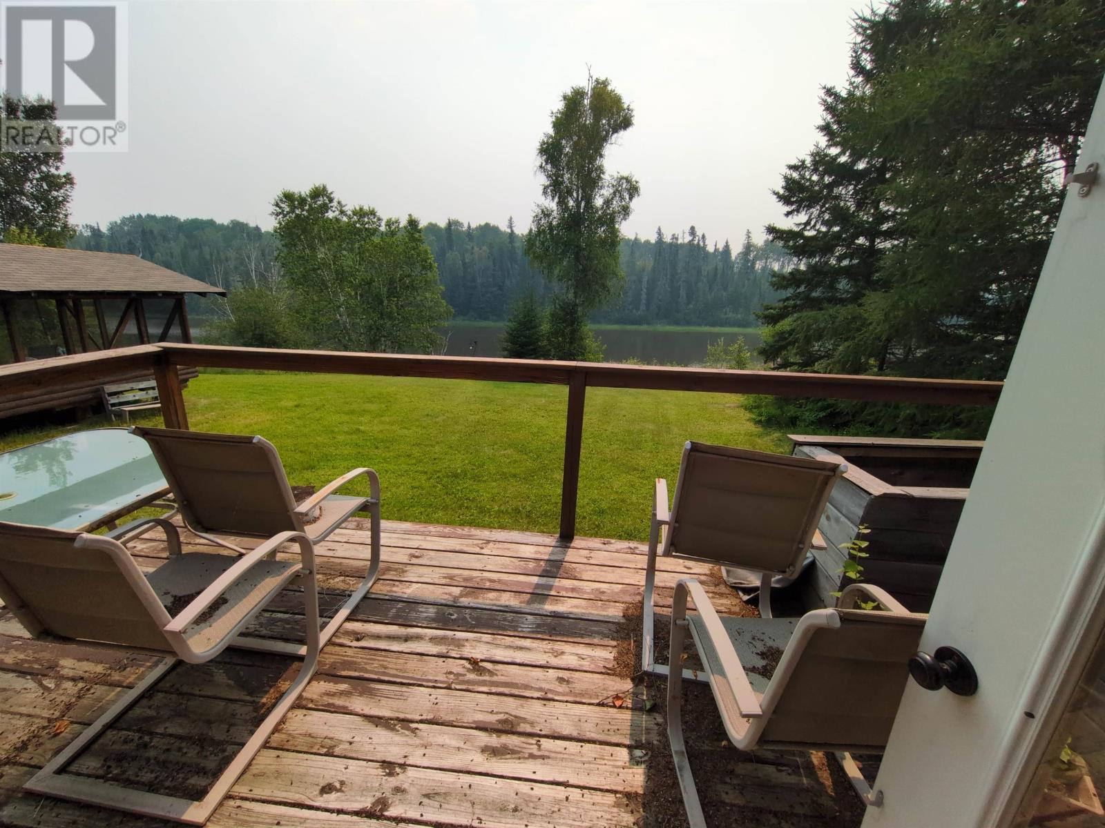 6 The River Rd Property Photo 15