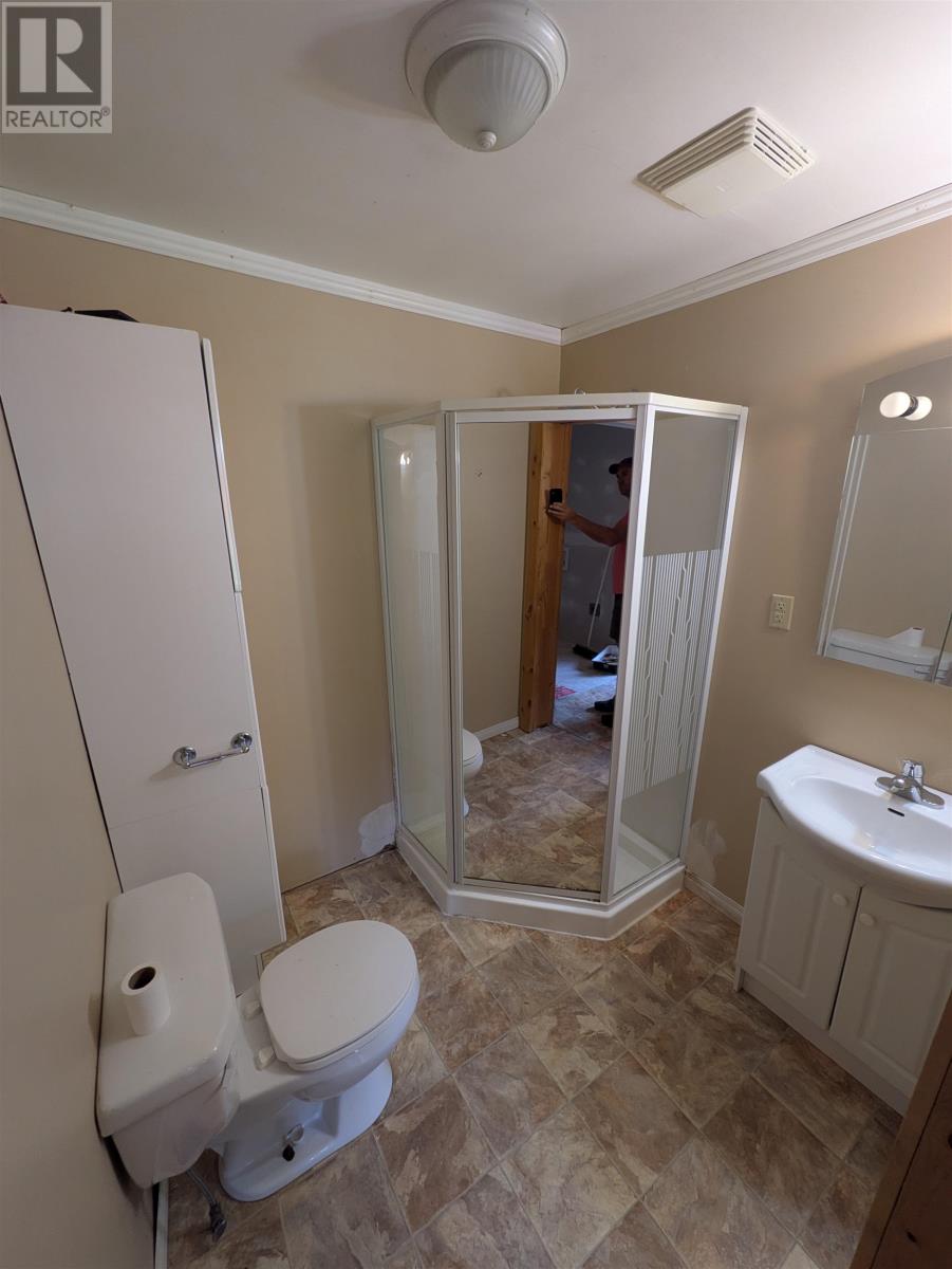 6 The River Rd Property Photo 18