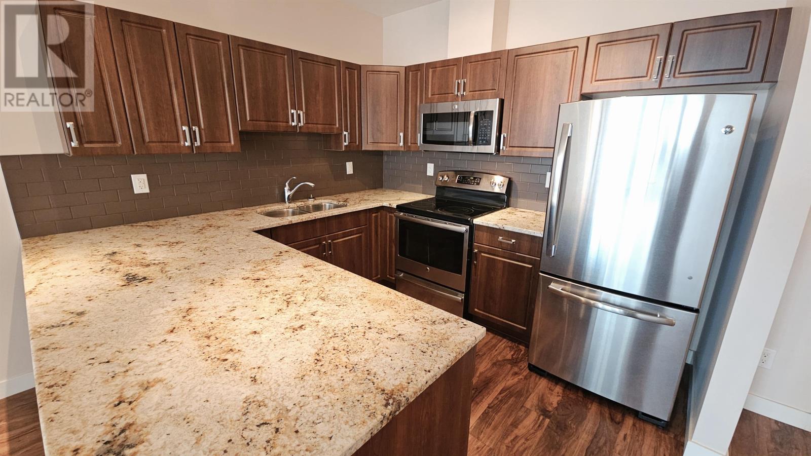 2303 2260 Sleeping Giant Pkwy Property Photo 2