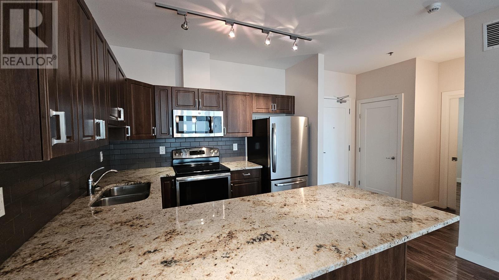 2303 2260 Sleeping Giant Pkwy Property Photo 3