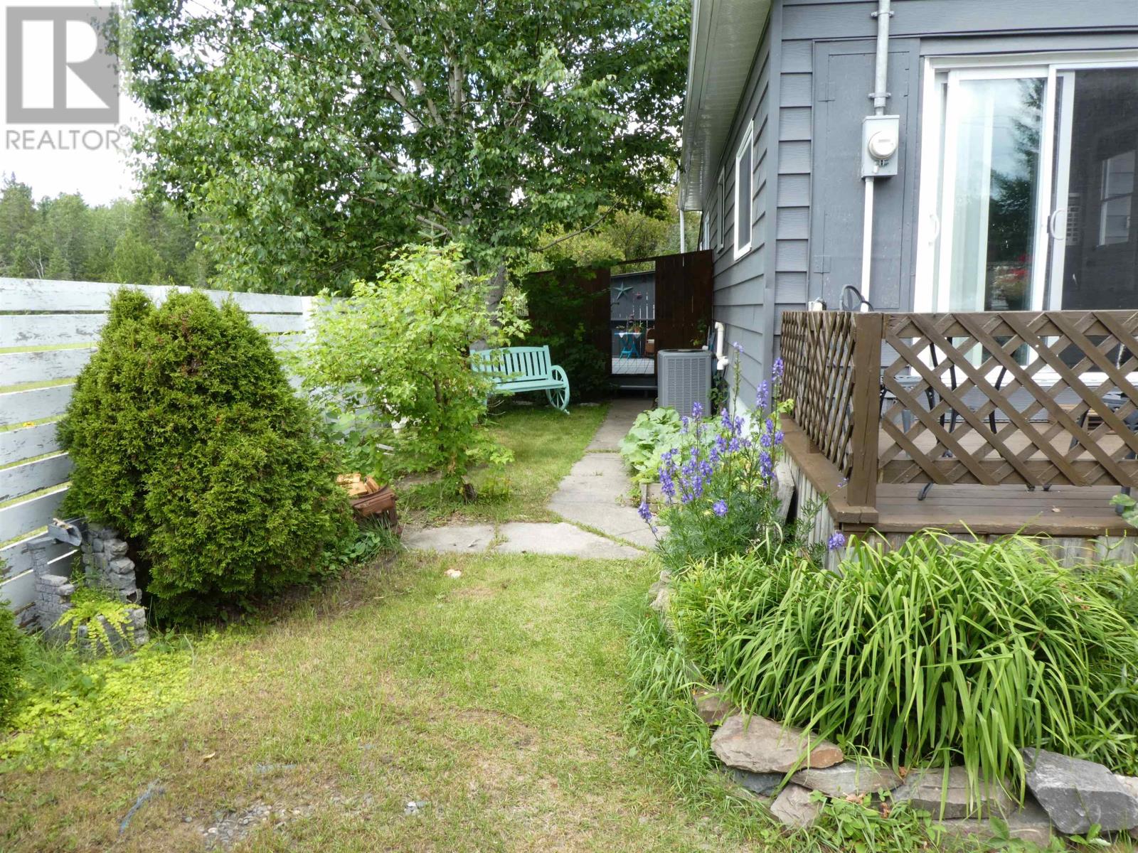 337 Garnet Dr Property Photo 5