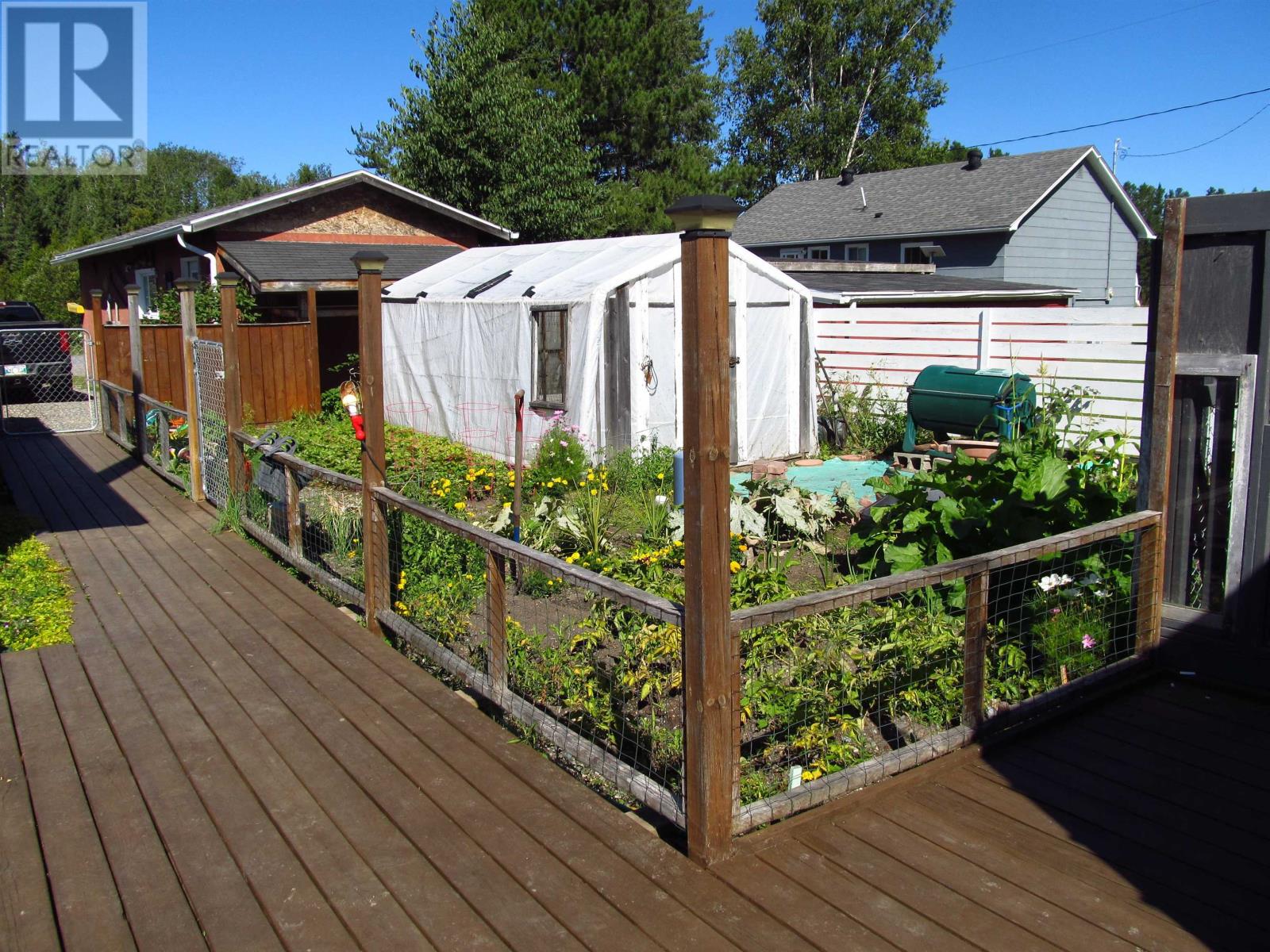 337 Garnet Dr Property Photo 10