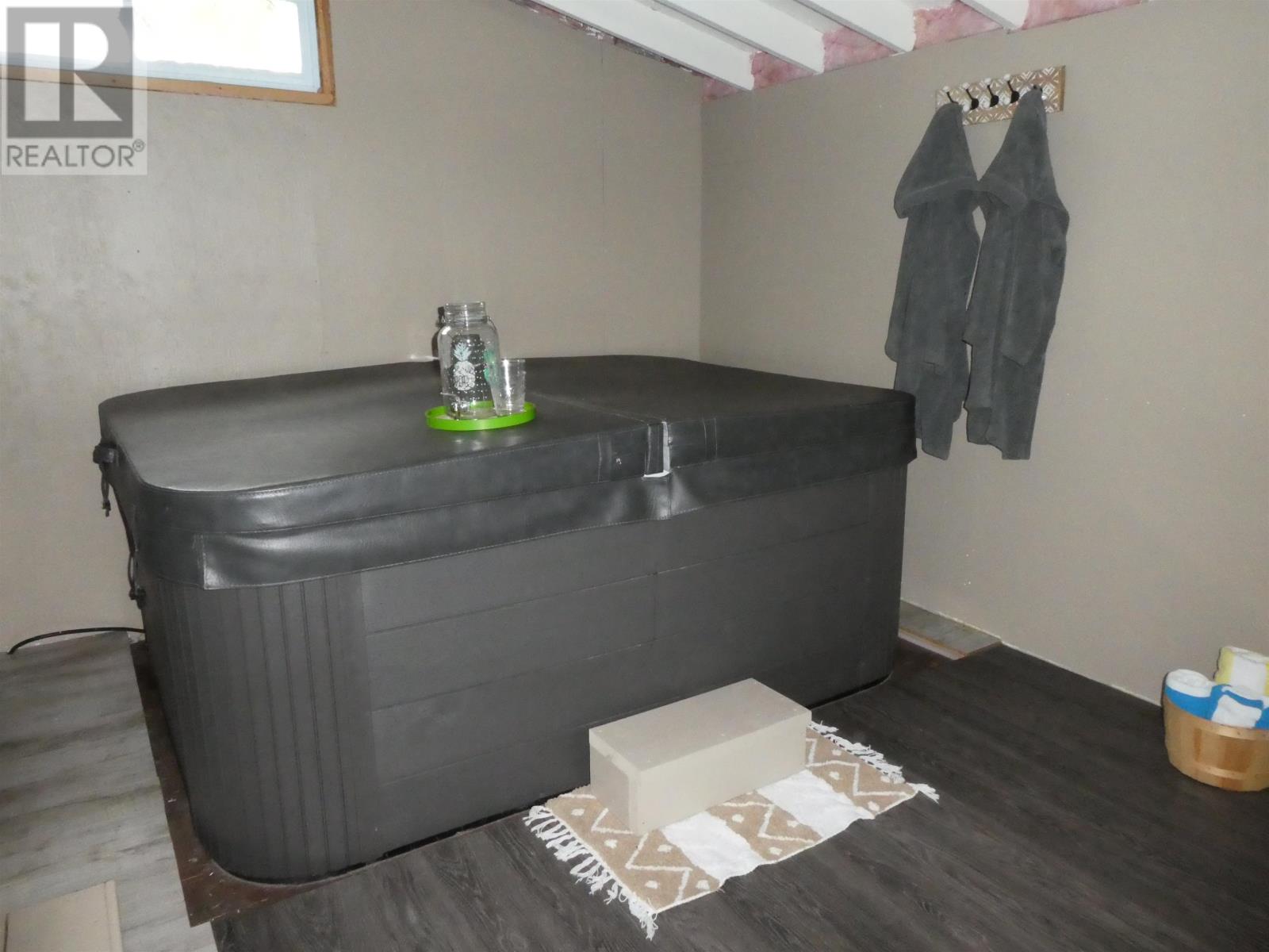 337 Garnet Dr Property Photo 14