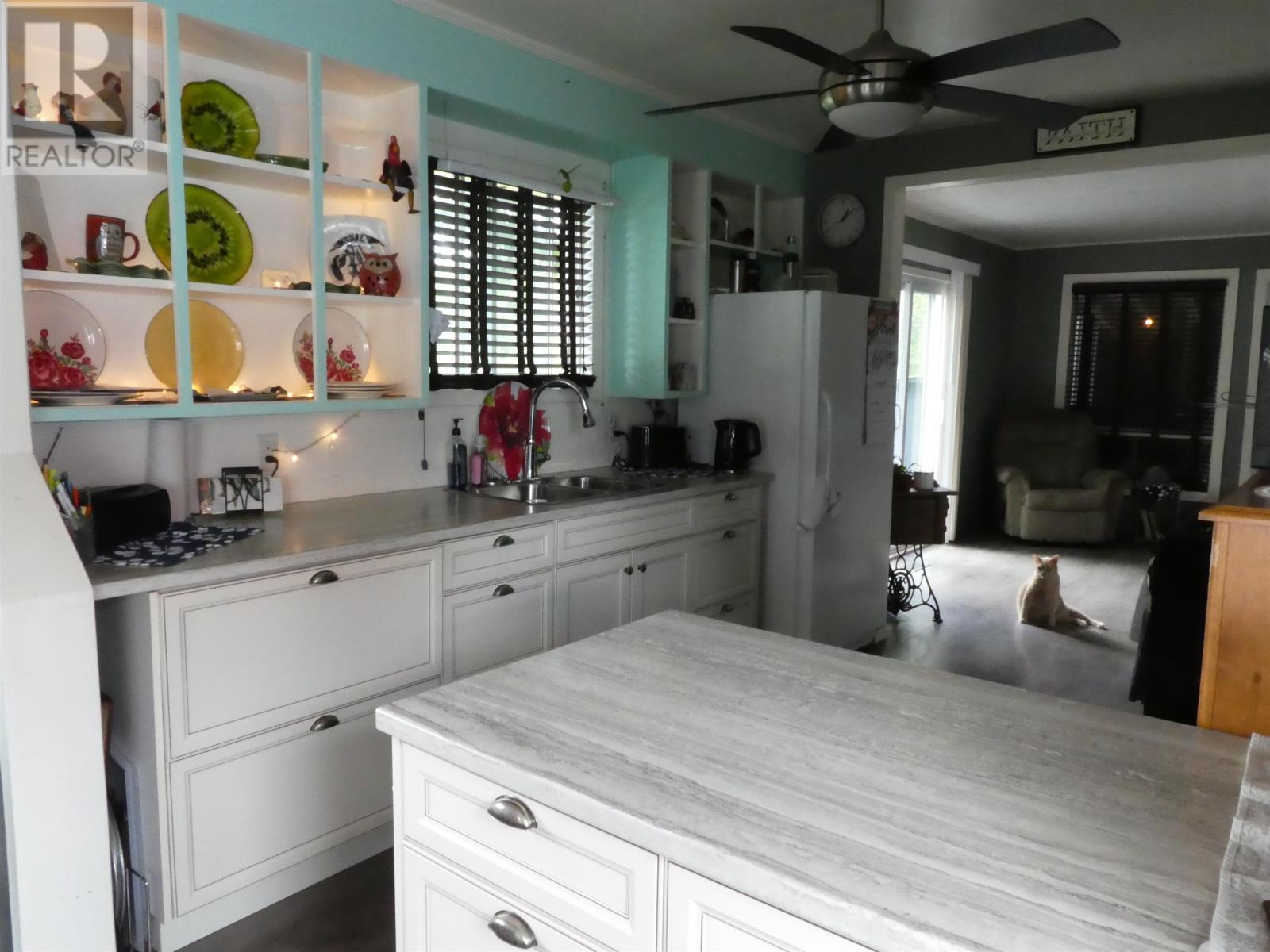 337 Garnet Dr Property Photo 18