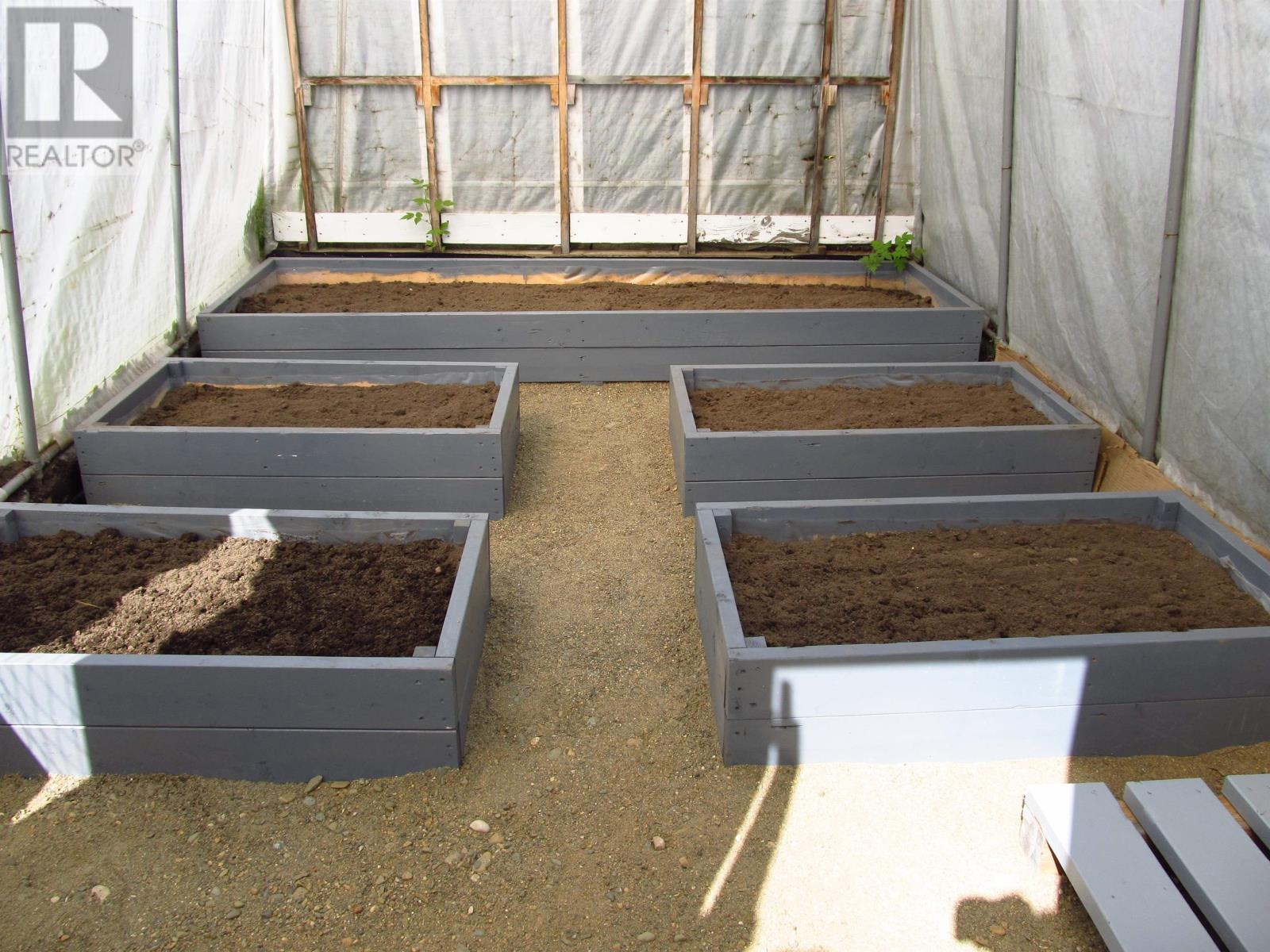 337 Garnet Dr Property Photo 32