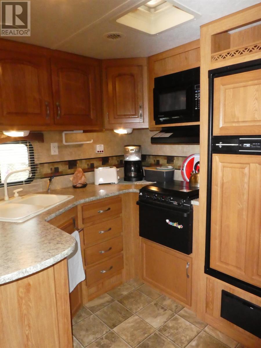 337 Garnet Dr Property Photo 40