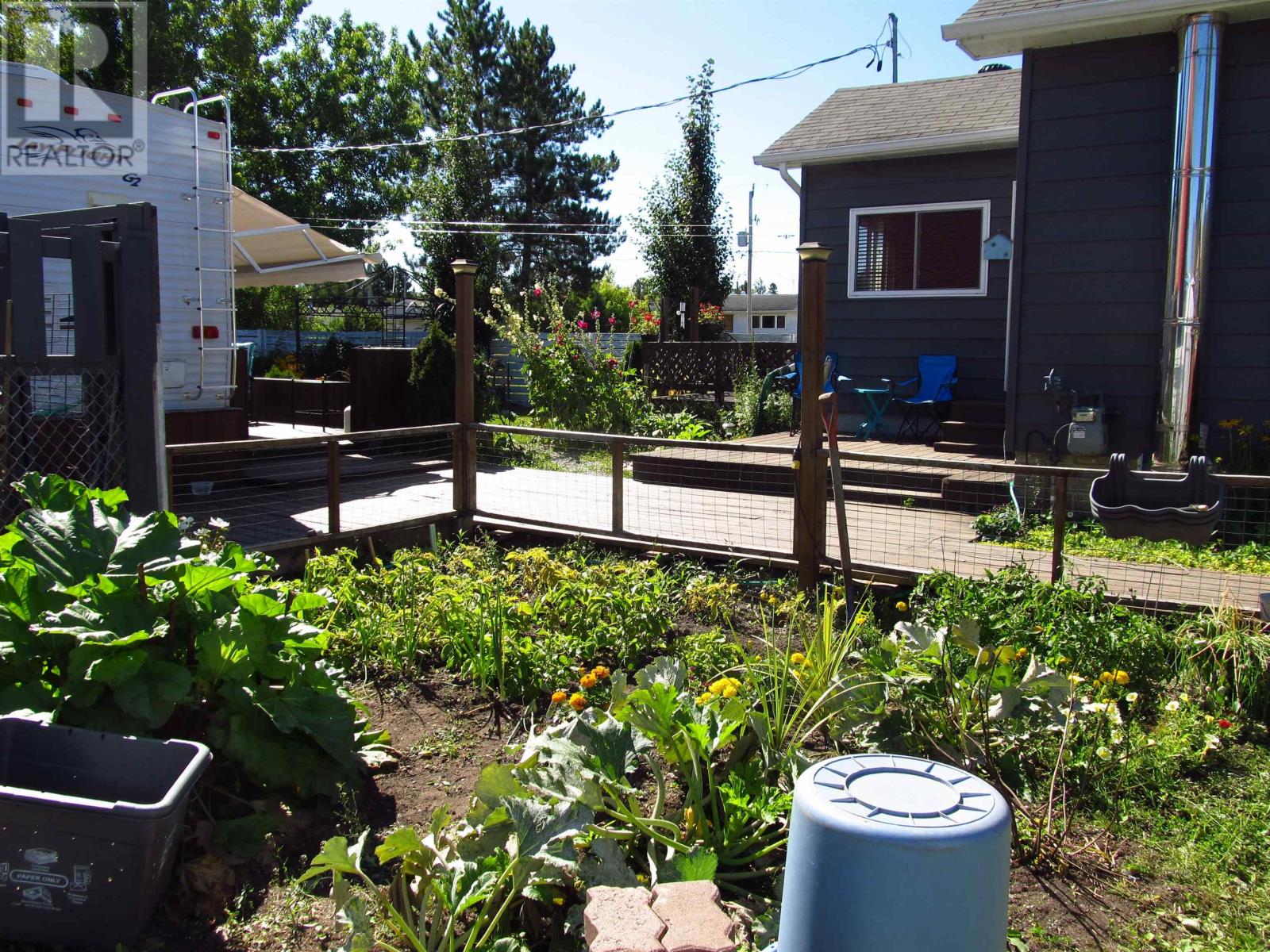 337 Garnet Dr Property Photo 44