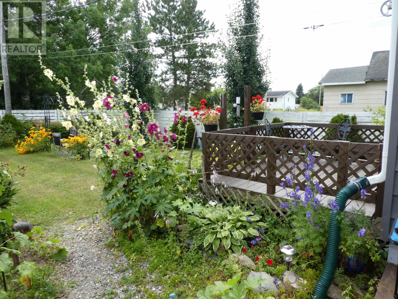 337 Garnet Dr Property Photo 47