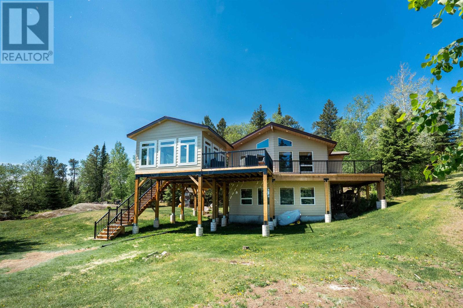 220D Phantom DR Property Photo 1