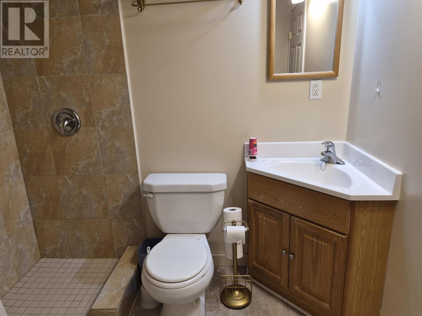 66 Jackson Crescent Property Photo 22