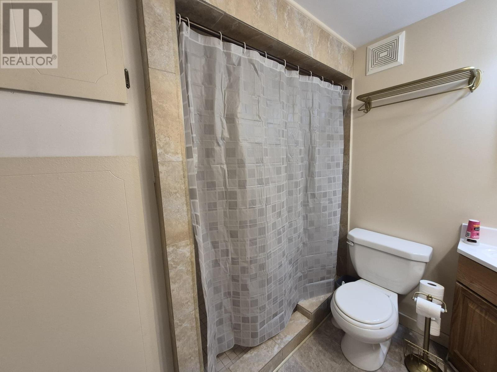 66 Jackson Crescent Property Photo 24