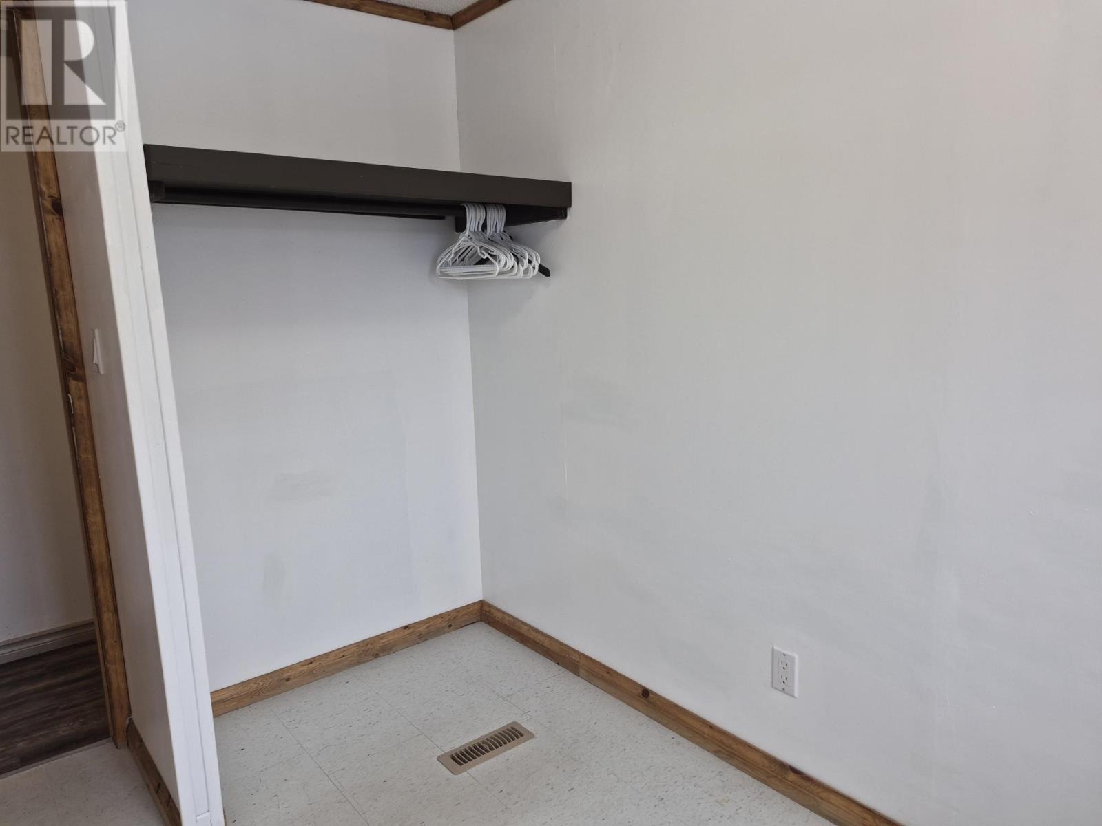 66 Jackson Crescent Property Photo 28