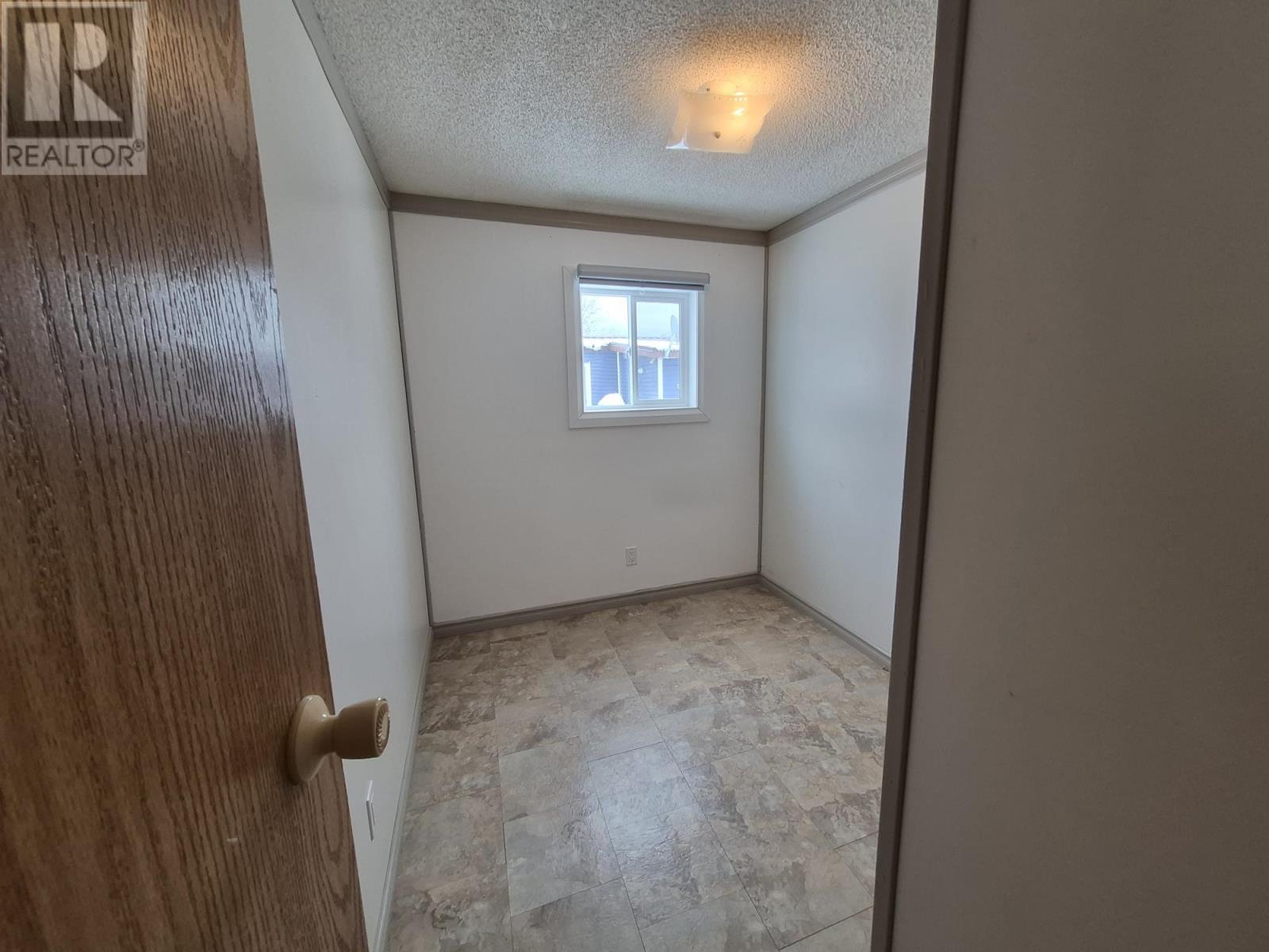 66 Jackson Crescent Property Photo 32