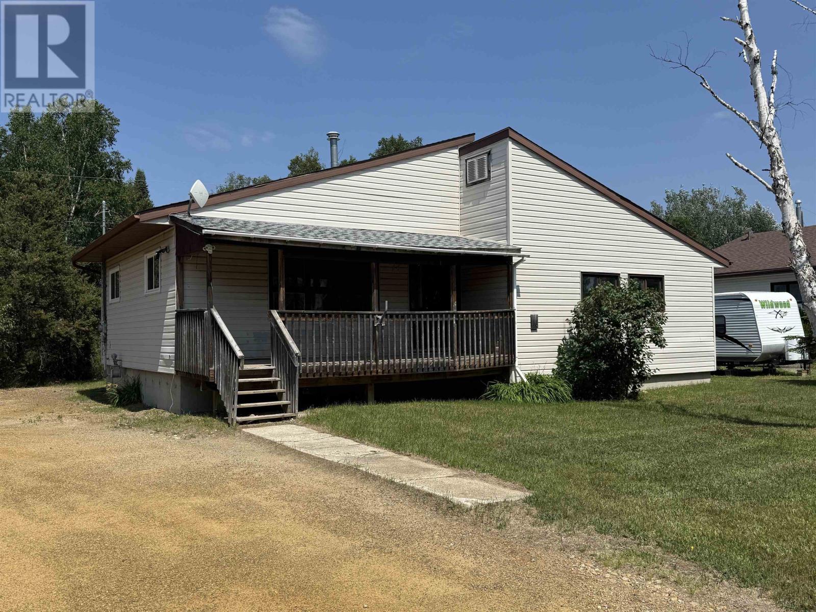 14 Superior Ave Property Photo 1