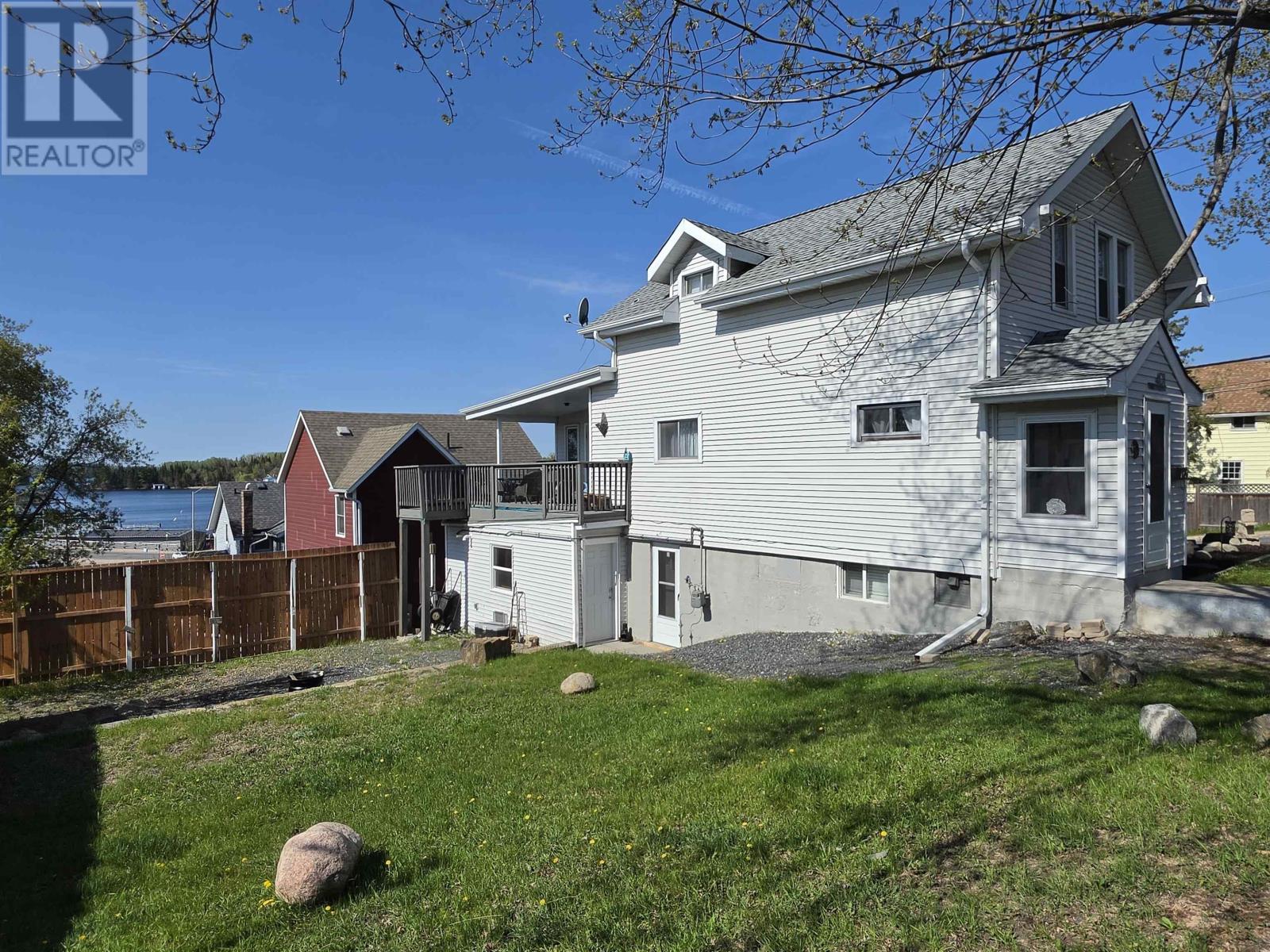 401 Third Street South Property Photo 3