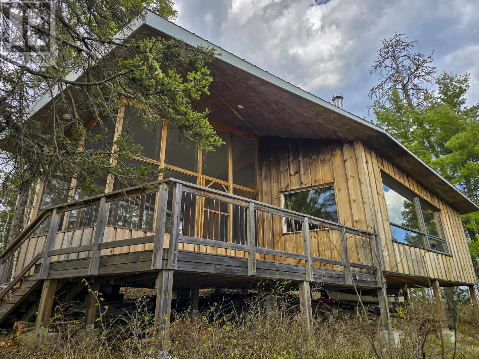 564 Hematite Rd Property Photo 3