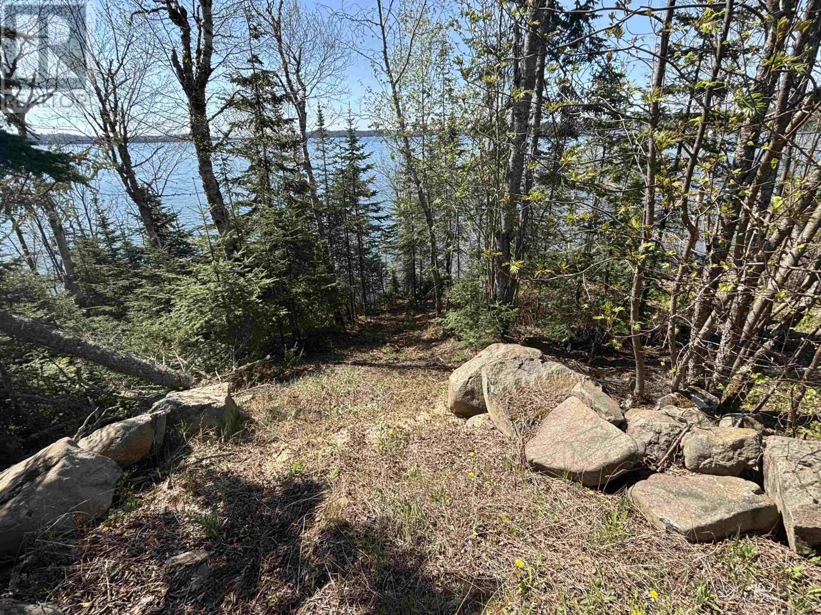 100 Lloyd Johnson Drive Property Photo 12