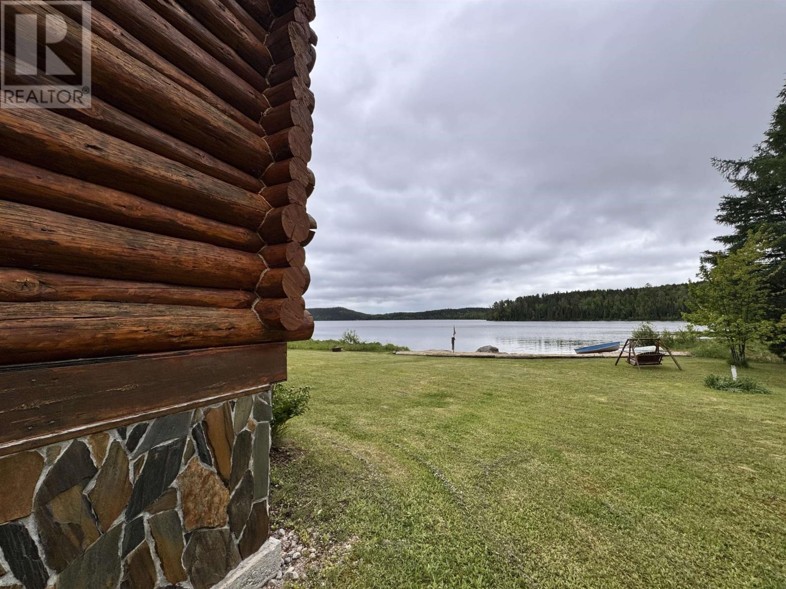 26 Cliff Lk Property Photo 5