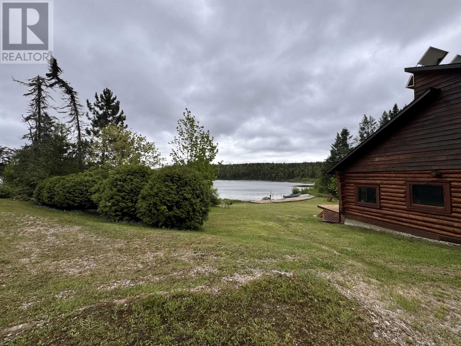 26 Cliff Lk Property Photo 9