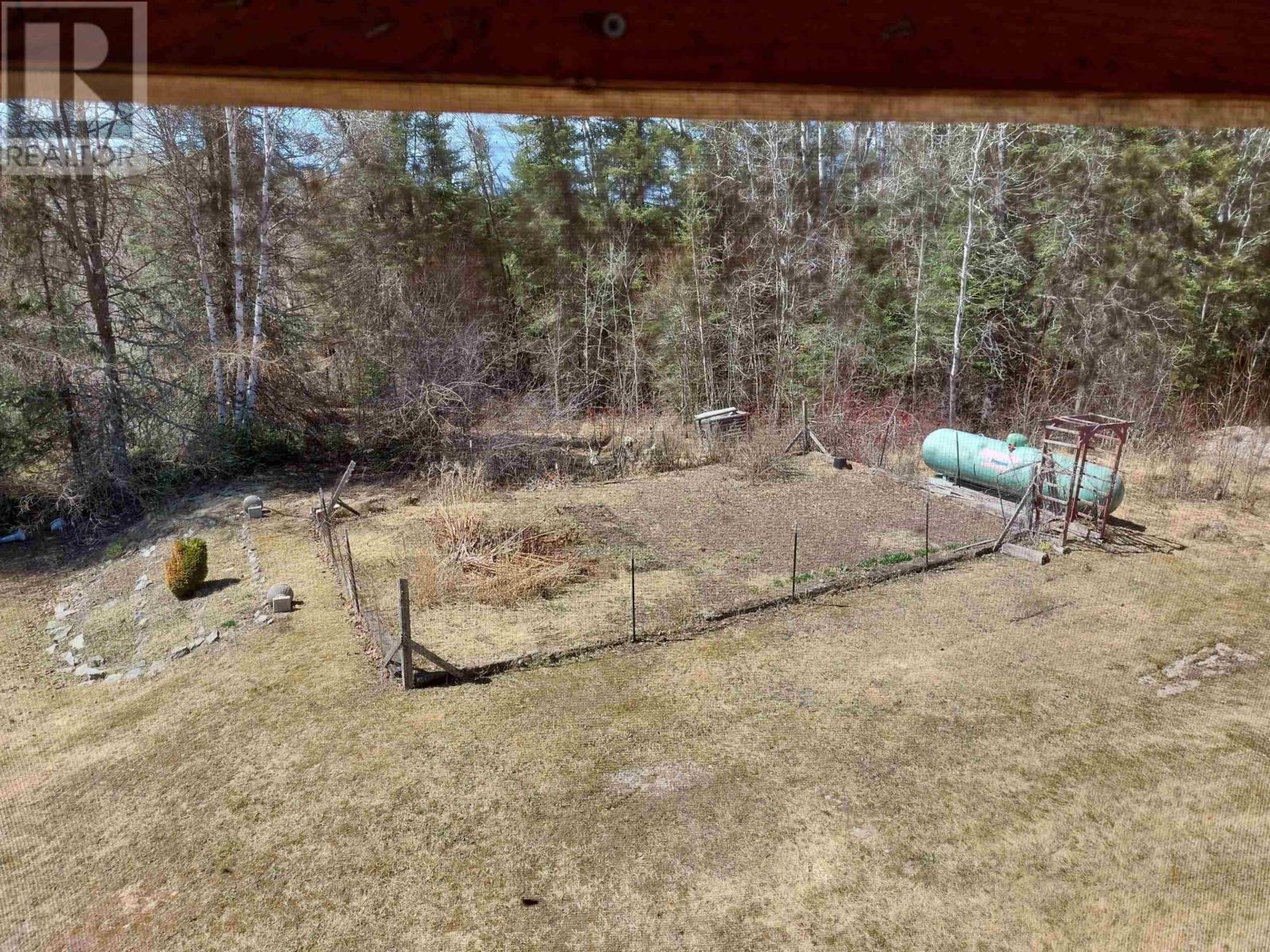 26 Cliff Lk Property Photo 10