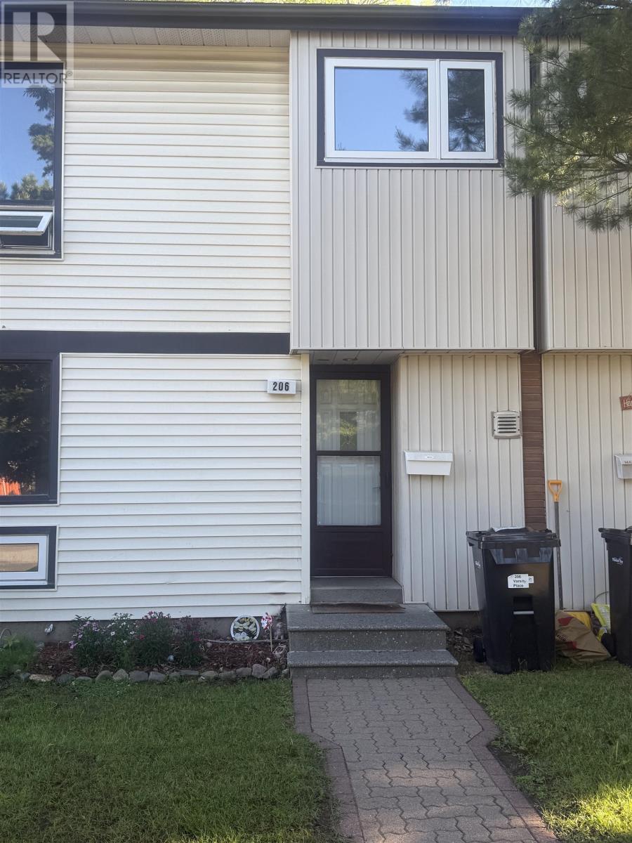 206 Varsity Place Property Photo 1