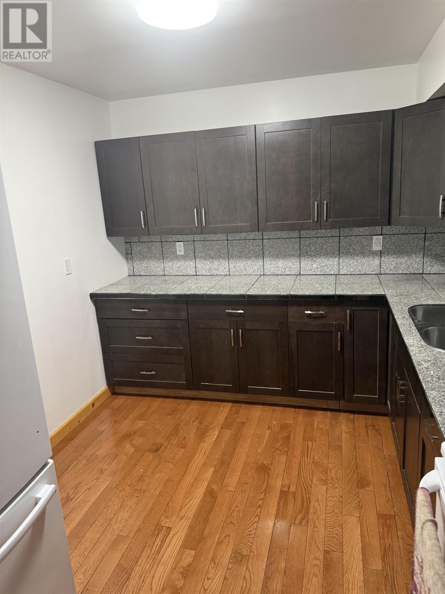 206 Varsity Place Property Photo 5