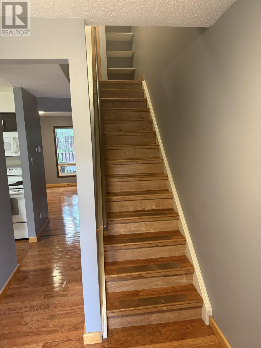 206 Varsity Place Property Photo 8