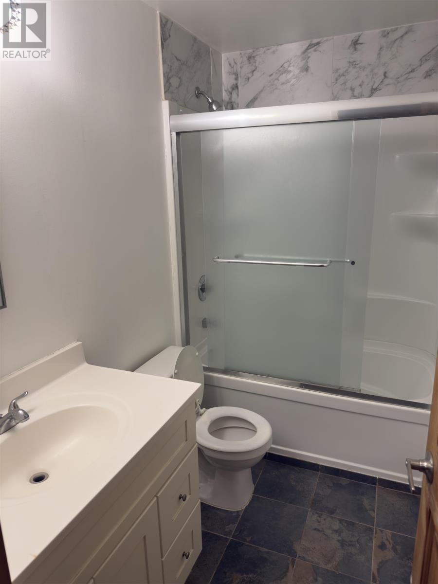 206 Varsity Place Property Photo 13