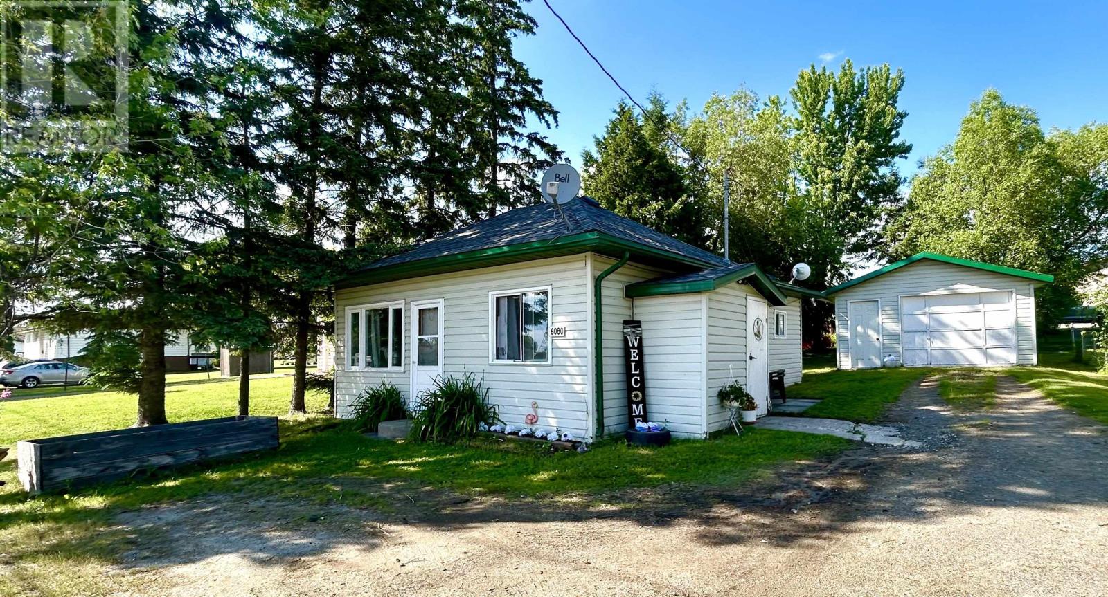 6080 Highway 11 Property Photo 1