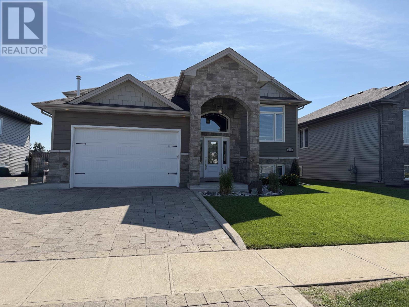 216 Cougar CRES