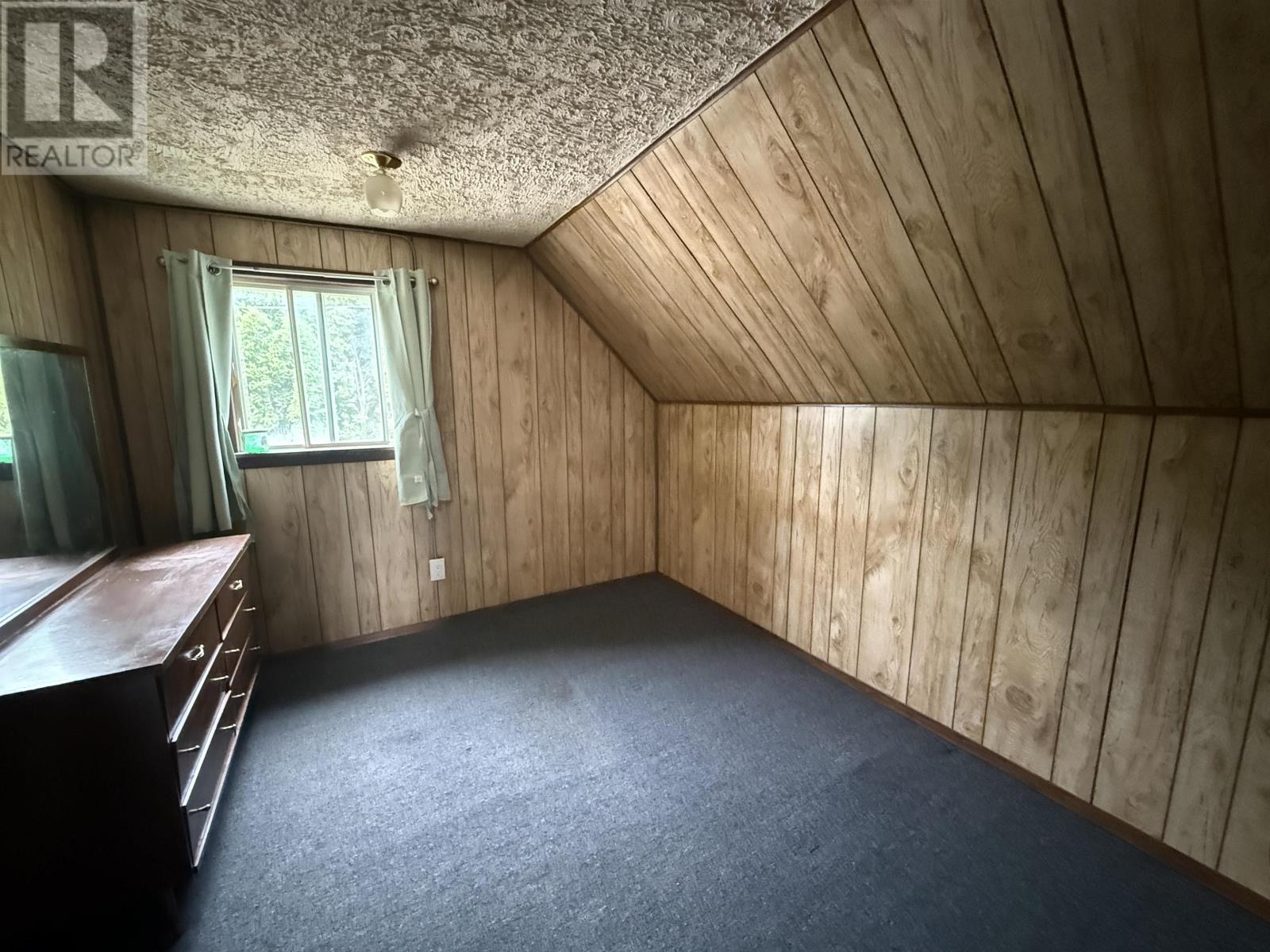 195 West River Rd Property Photo 14