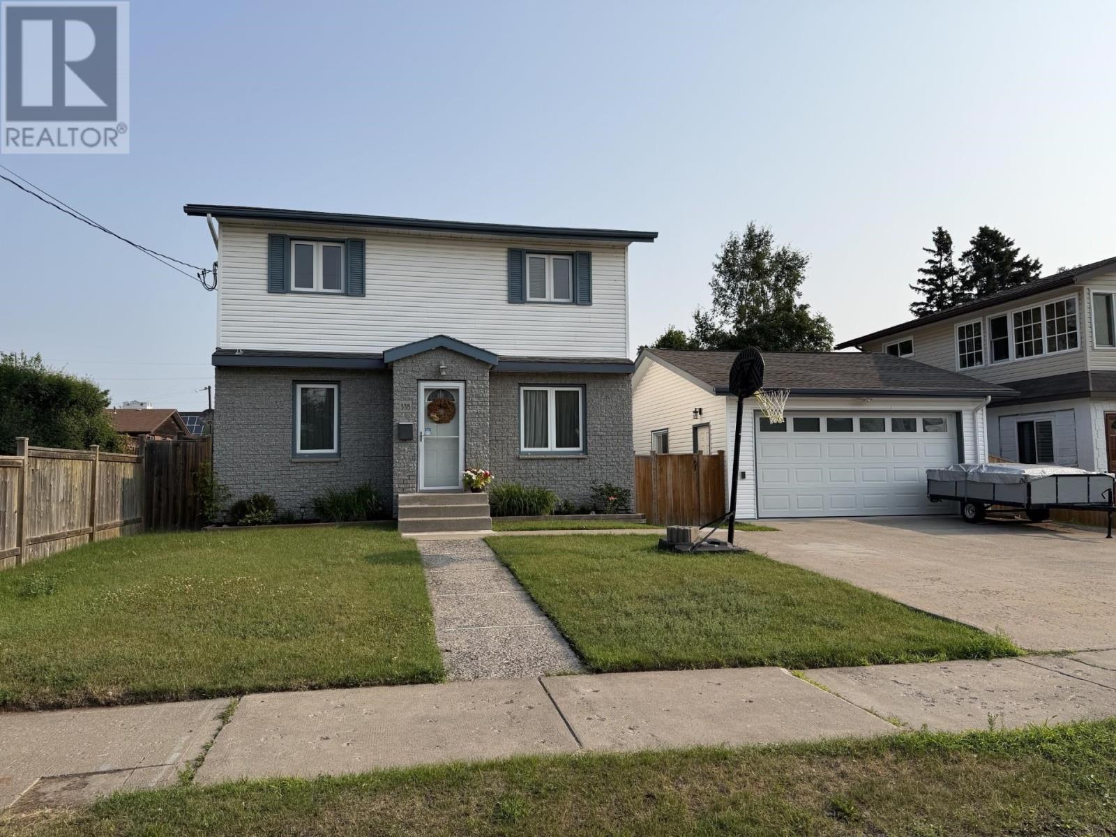 338 Dacre St Property Photo 1