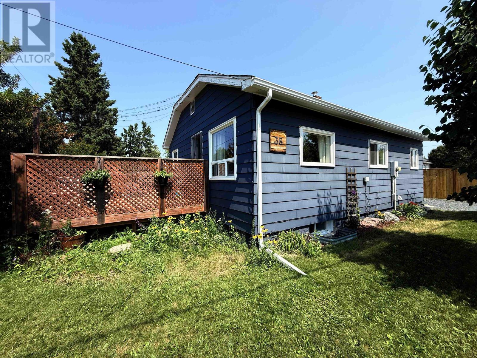 36 Robert St Property Photo 1