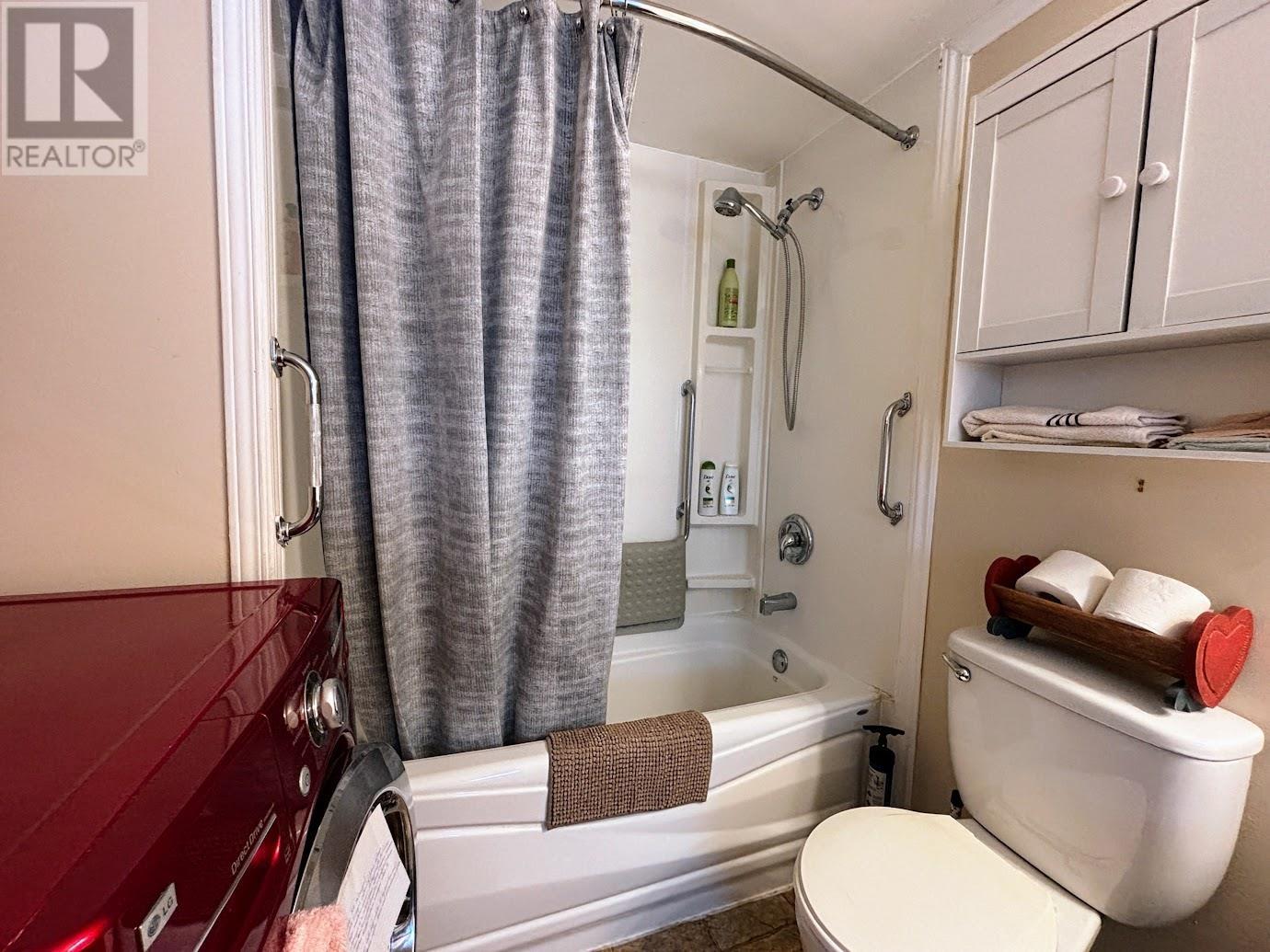 24 Jackson Cres Property Photo 16