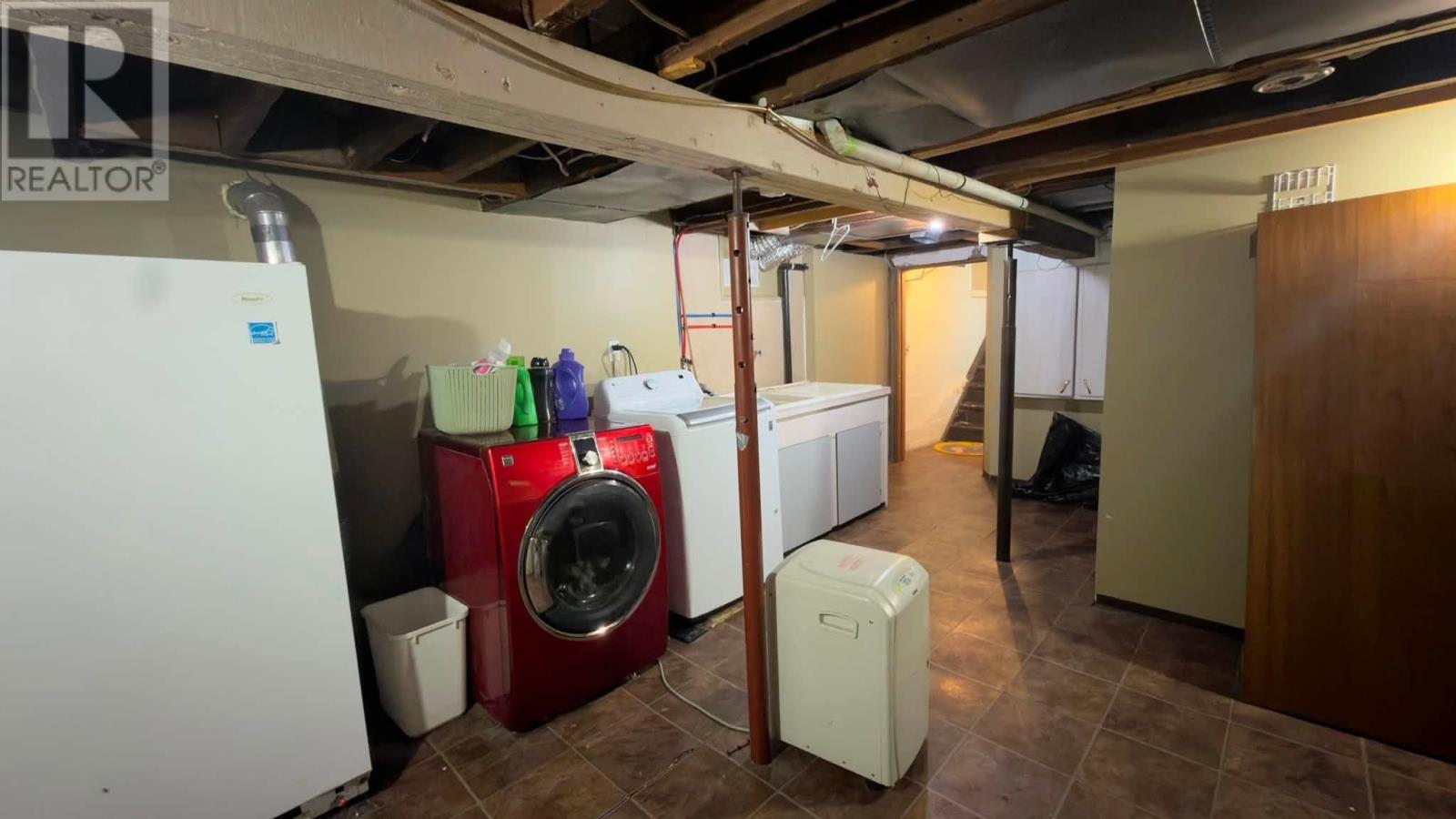 64 Maple St Property Photo 18