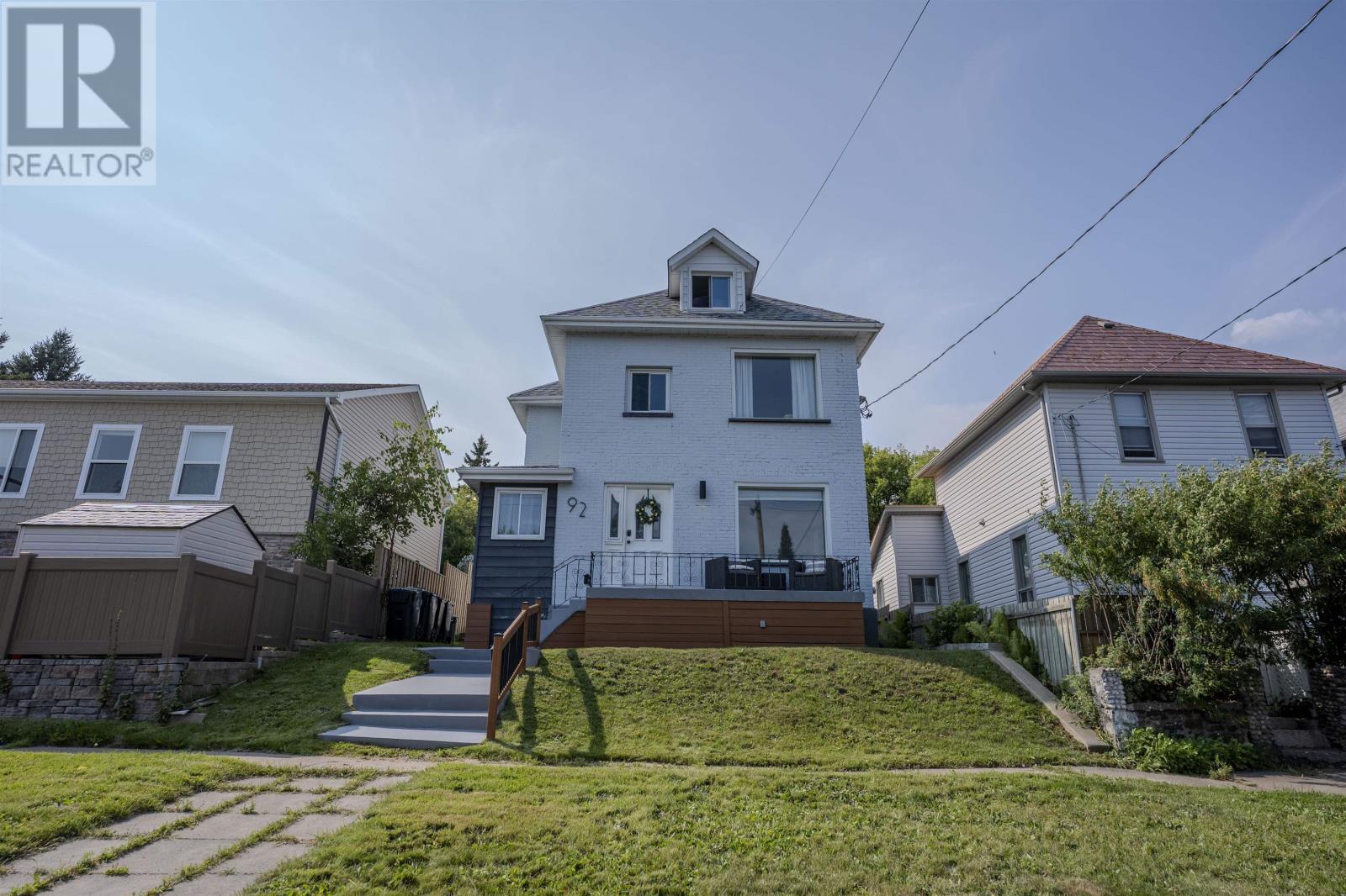 92 Jean St Property Photo 2