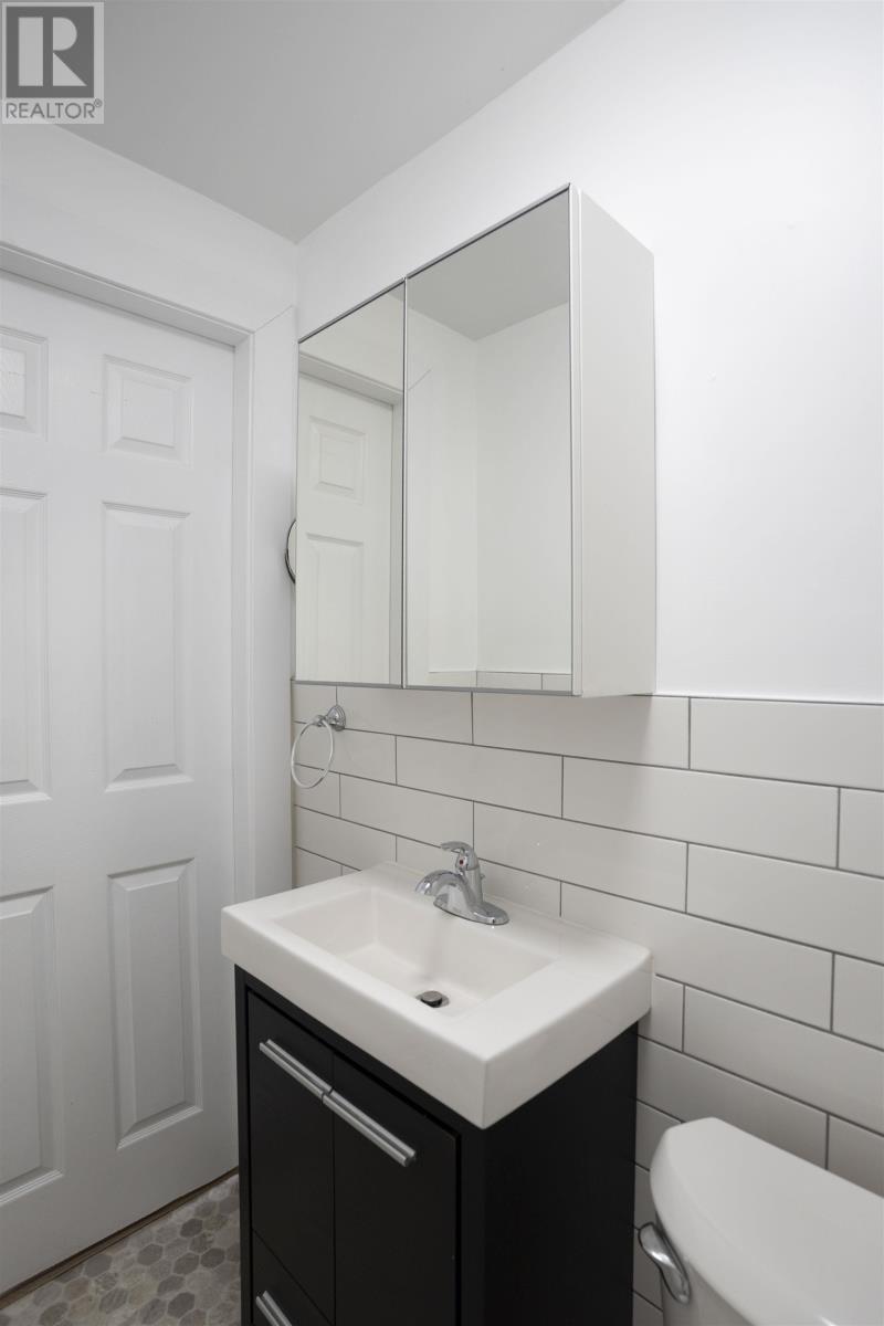 92 Jean St Property Photo 32