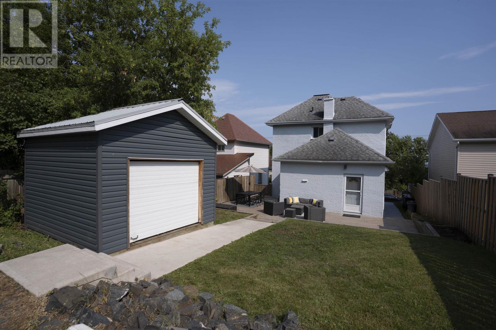 92 Jean St Property Photo 37