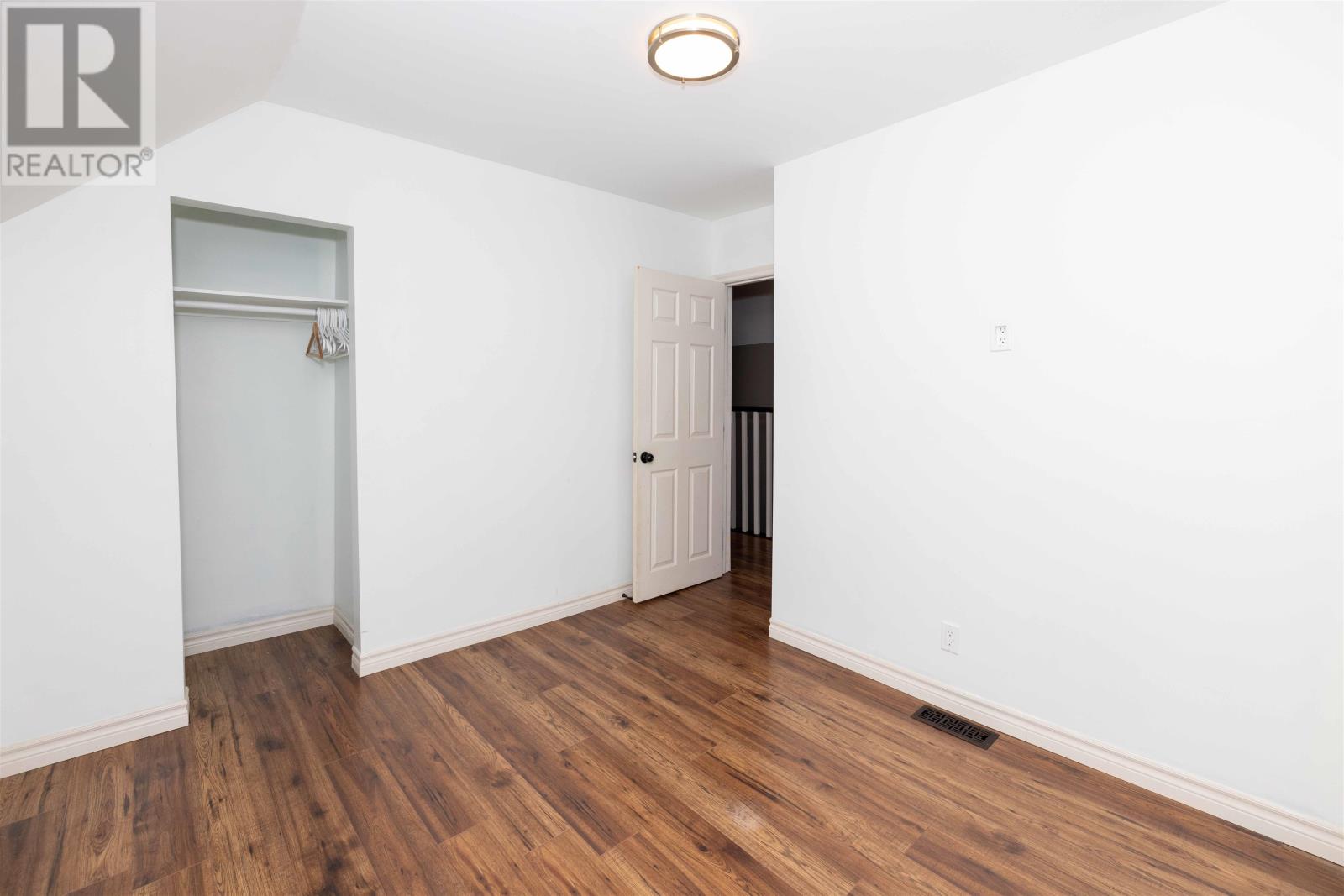513 Christina St E Property Photo 26