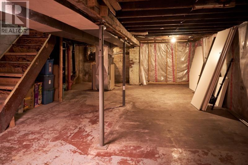 513 Christina St E Property Photo 28
