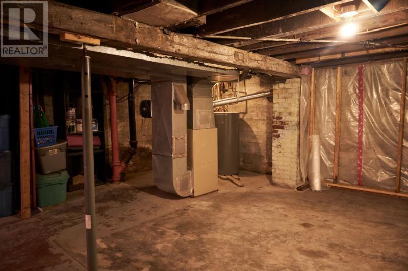 513 Christina St E Property Photo 30