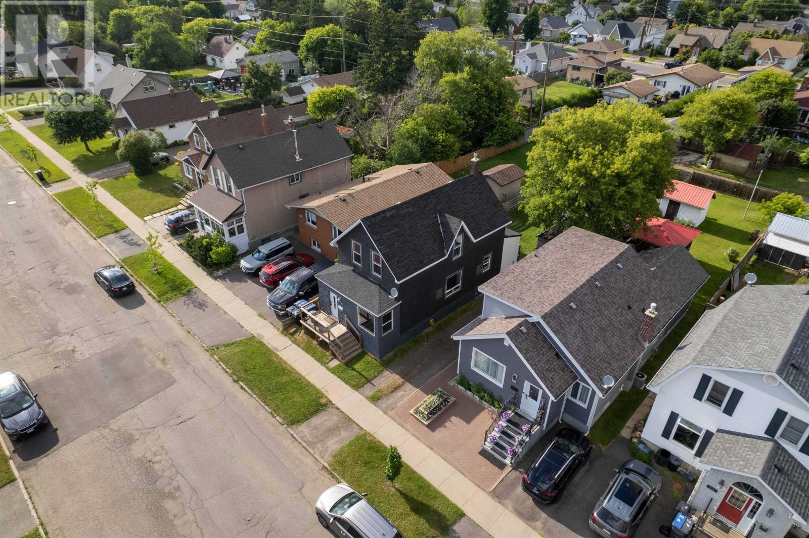 513 Christina St E Property Photo 35